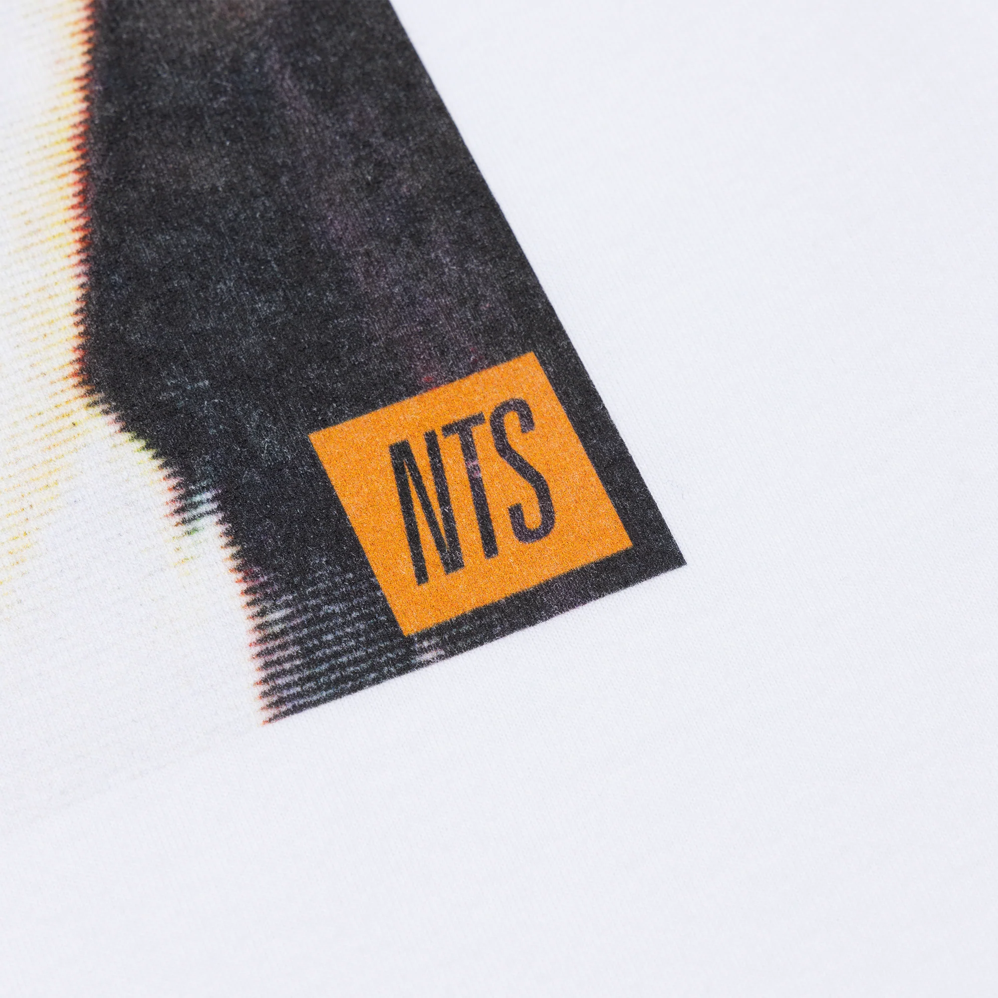 POiSON GiRL FRiEND (J-DIGS) x NTS POiSON HAZE TEE – WHITE - Image 4