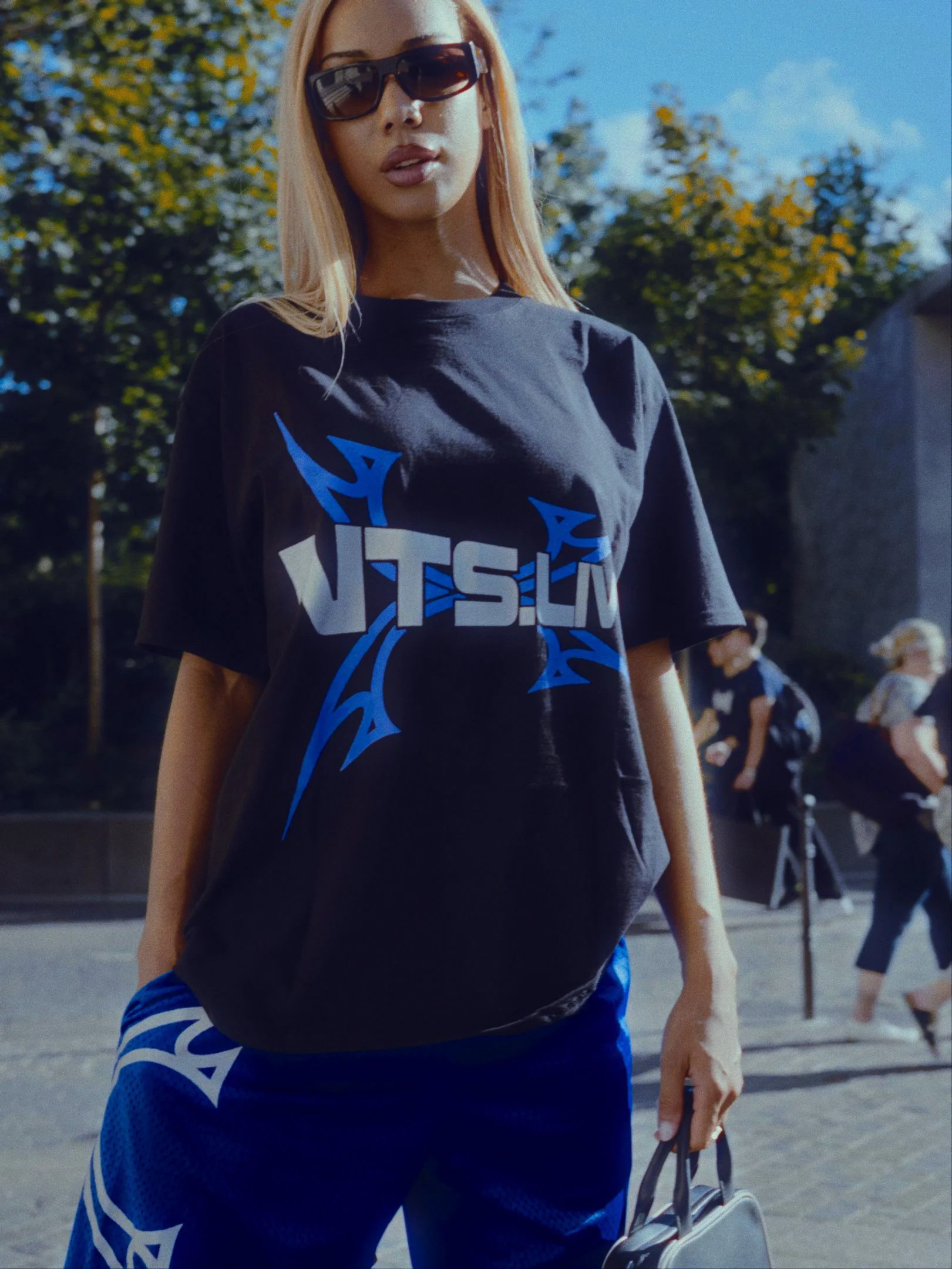 X Tee - Image 4